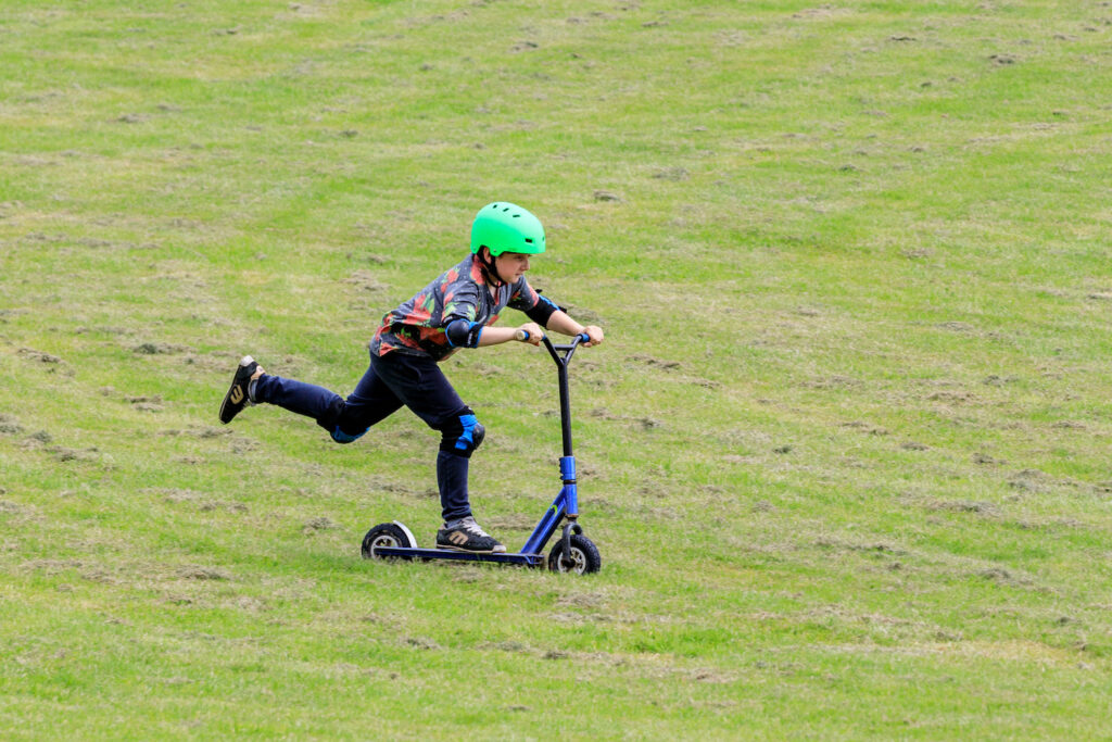 "dirt scooters"